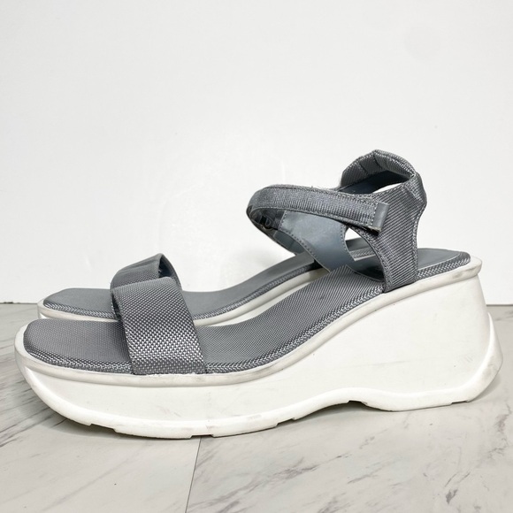 Jeffrey Campbell Focused Chunky Gray White Square Toe Sandal 9 - Picture 1 of 15